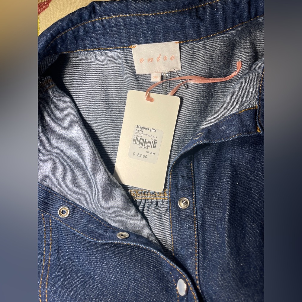 Entro Denim Button Collared Double Stiched Dress Medium NWT - Picture 7 of 12